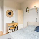 Bigly Room - Cozy And Peaceful Place, 12 Minutes From Gdansk Old Town & Seaside
