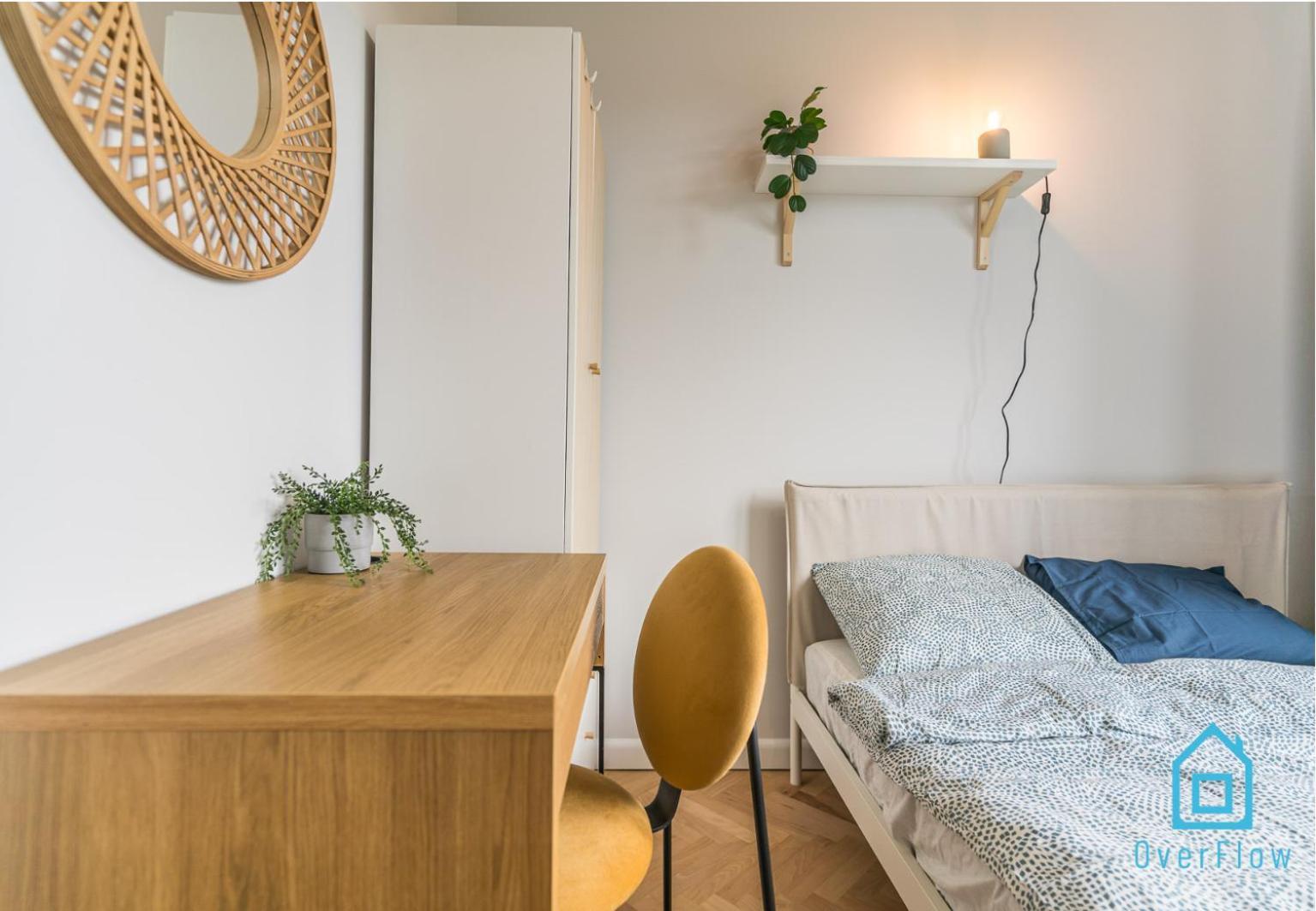 Privat bolig Bigly - Cozy And Peaceful Place, 12 Minutes From Old Town & Seaside *